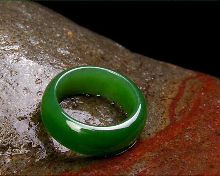 

Jade Hotan Biyu Green Ring for Men & Women Inner Diameter 16mm
