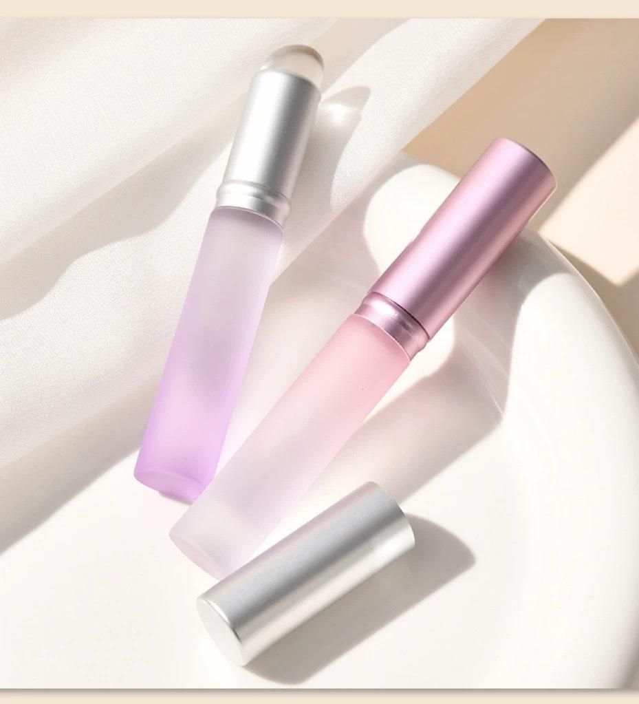 Mini Silicone Lip Makeup Brush Concealer Brushe With Cover Lip Mask Applicators Lip Gloss Brush Women Lipstick Brush Beauty Tool