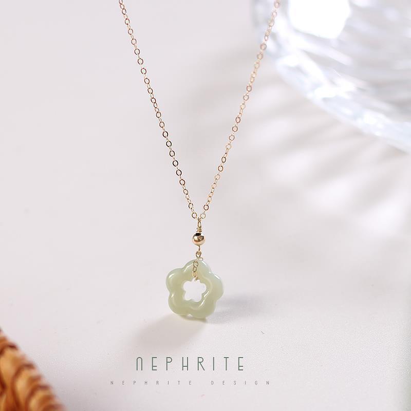 Original Natural Hetian Jade Luxury Necklace Unique designer collarbone necklace as a gift for your girlfriend