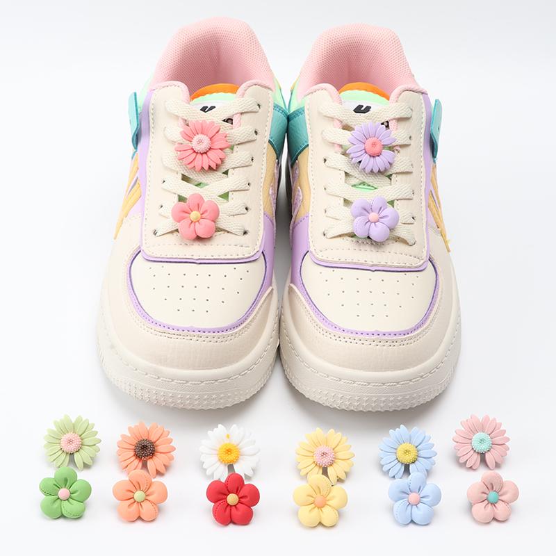 1 Pcs Chrysanthemum Sunflowers Shoes Charms Clip Little Daisy Flower Shoelaces Decoration Garden Shoe Accessories Buckle Women