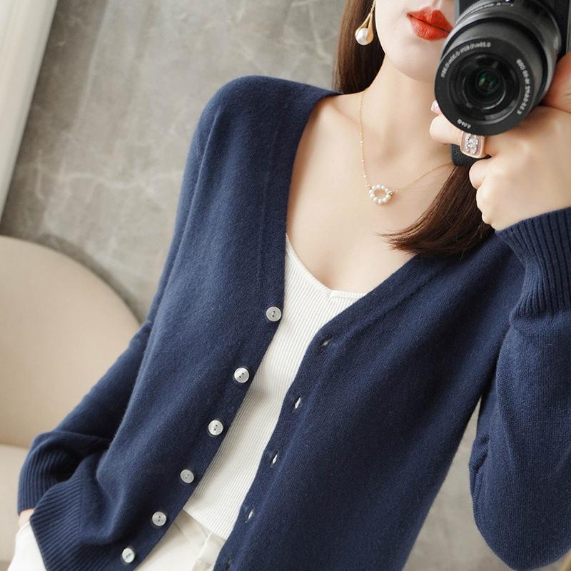 

Women s V-Neck Long-Sleeve Knitted Cardigan - Spring & Autumn L