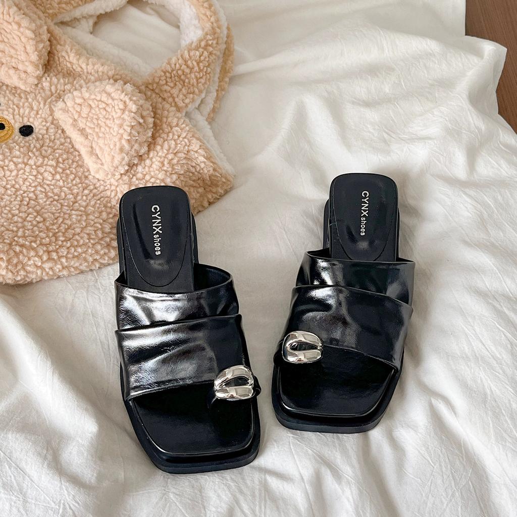 2025 summer retro metal buckle cover toe high heeled slippers fashion outer wear temperament beach toe drag Roman shoes women