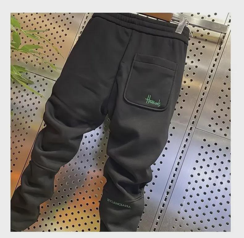 Pánské sportovní kalhoty s výšivkou slim fit - Trendy ležérní tepláky na jaro/podzim