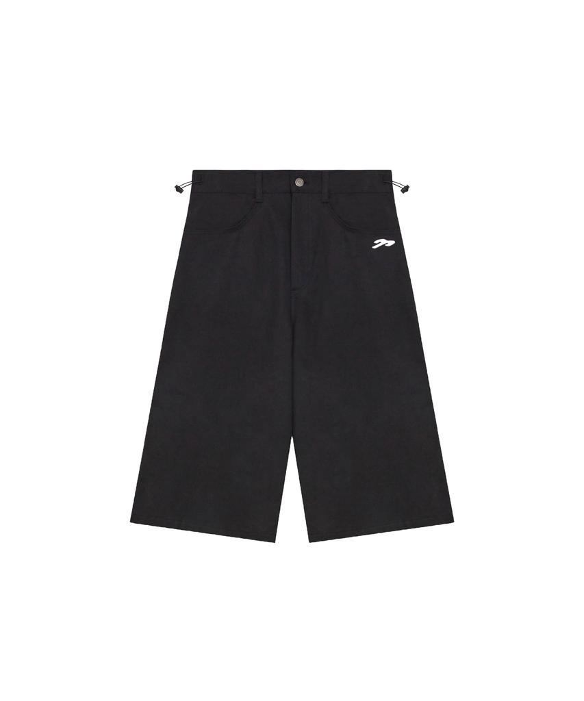 Tansanmageunesyum Star Applique Bermuda Pants (Black)