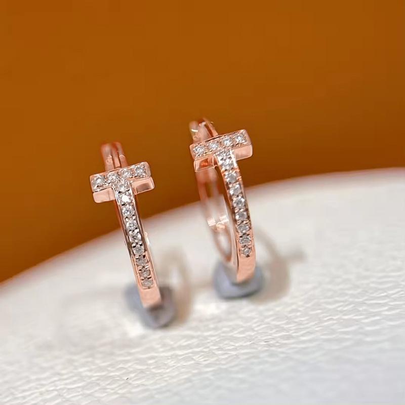 

Huitan Stylish Chic Hoop Earrings Lady Dainty Rose Gold Color Bright Zirconia Accessories Female Daily Wearable Ear Zircon