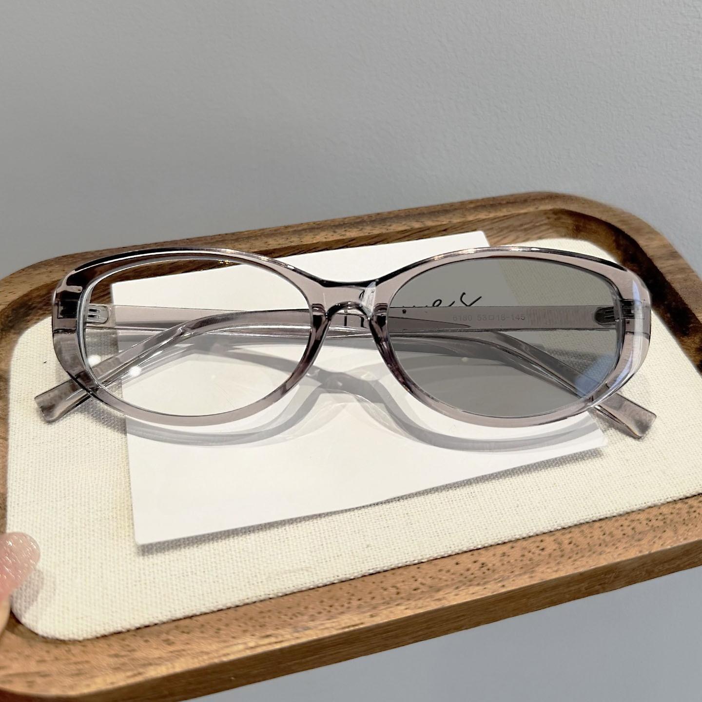 

Fashion Oval Frame Photochromic Myopia Glasses Women Anti Blue Light Color Changing Near Sight Eyeglasses Photochromic Lenses 0 сірий