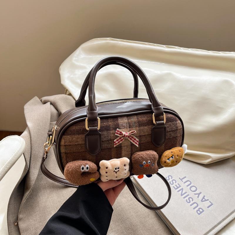 High-end, Stylish Checkered Bag, Fashionable Crossbody Bag, Hand-held Bowling Bag