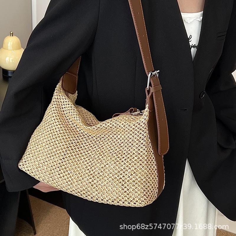 Straw bag women's large capacity 2025 new summer versatile crossbody knitted bag high-end seaside vacation beach bag