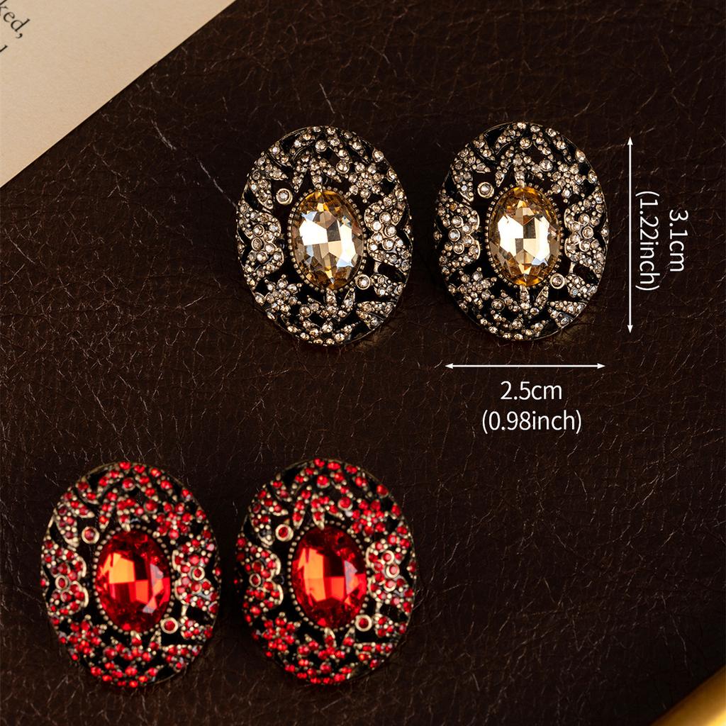 Vintage Silver Needle Oval Earrings Fashionable Full French Court Style Light Luxury Exaggerated Personality Of