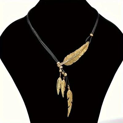 Boho Choker s peříčkovou dekorací Vintage provázkový řetízek Etnický styl pro ženy Náhrdelníkové doplňky