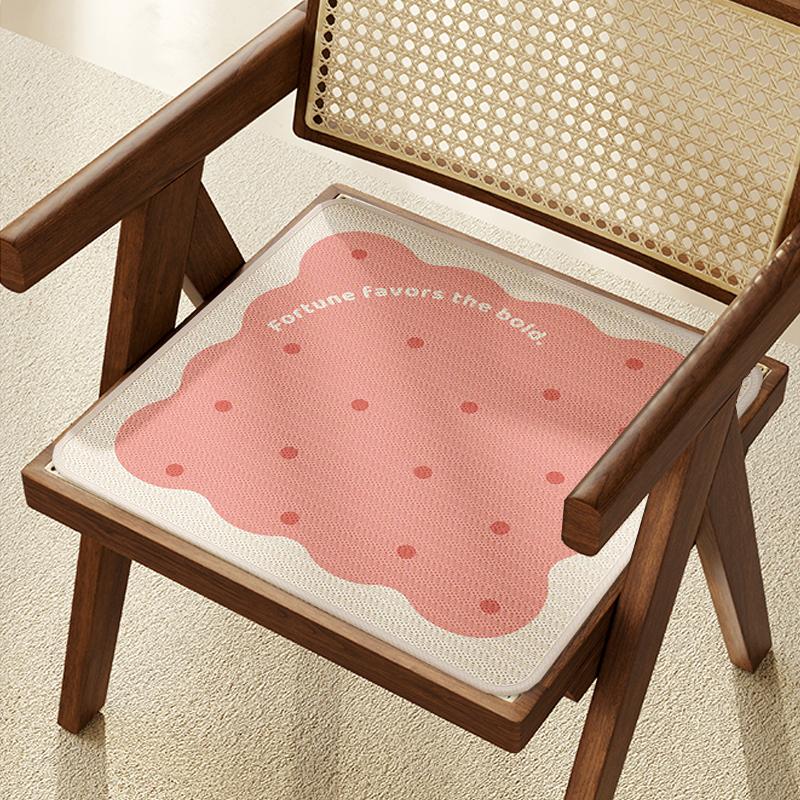 1Pc Summer Fashion Polka Dot Pattern Durable Seat Cushion Simple Cooling Mat Breathable Ice Silk