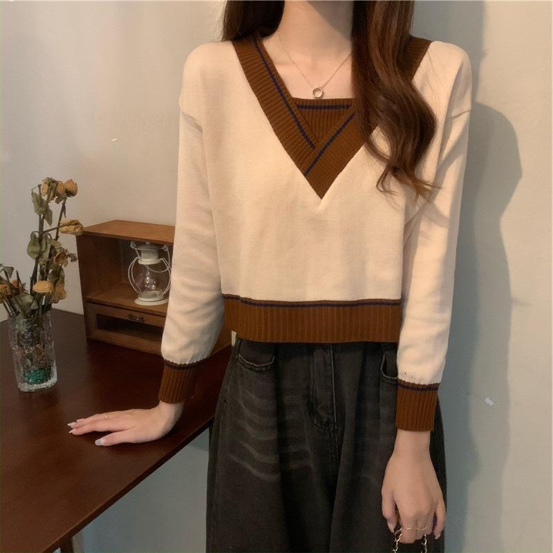 Fake Two-piece Contrasting V-neck Knitted Bottoming Shirt Women's Autumn Coat with Slim-fitting Sweater Inside, Small Short Top