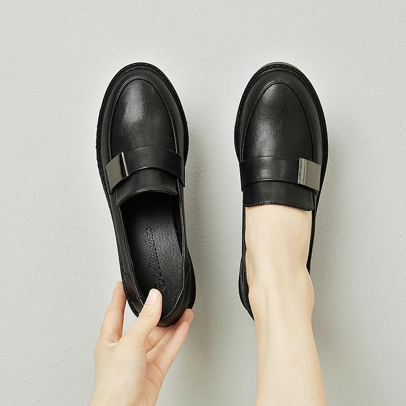 Mocassins femininos de couro preto - estilo britânico 2022, sola macia, salto grosso, além de veludo, perfeitos para primavera e outono.