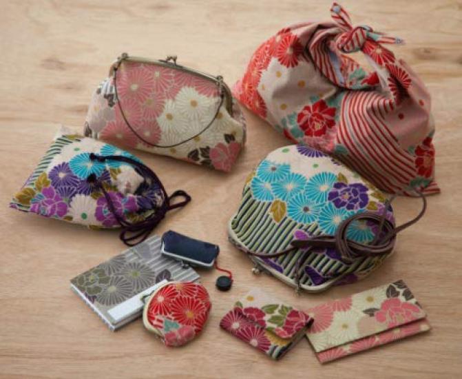 Noren Faltbar Kompakt Handgroß Hergestellt in Perfekt für Respekt vor den Älteren und White Day Spiegel, (Retro Blume/Blau) / Japan, Kompakt, Faltbar,
