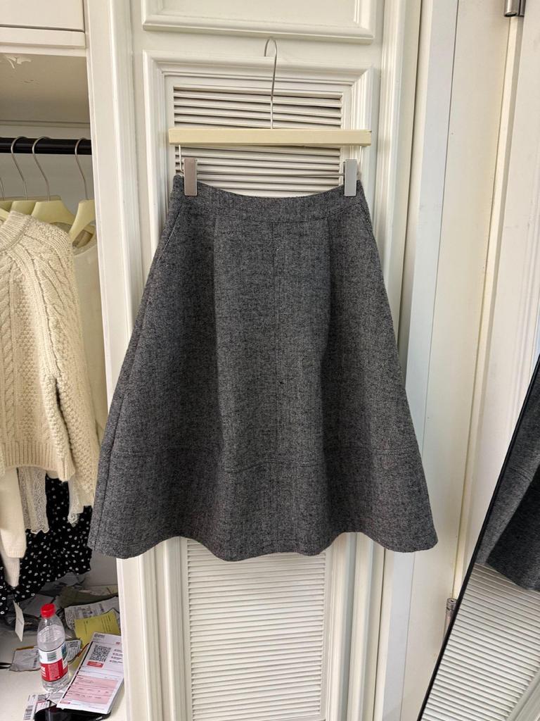 Korean Woolen Grey Pleated High-Waisted Midi Skirt for Women - Elegant Petite Autumn Winter Style