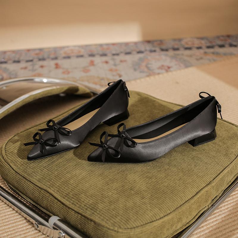 29815 [sheepskin] Flat Shoes Women's Thick Heel 2025 New Pointed Bow Low Heel Ballet Style Shoes