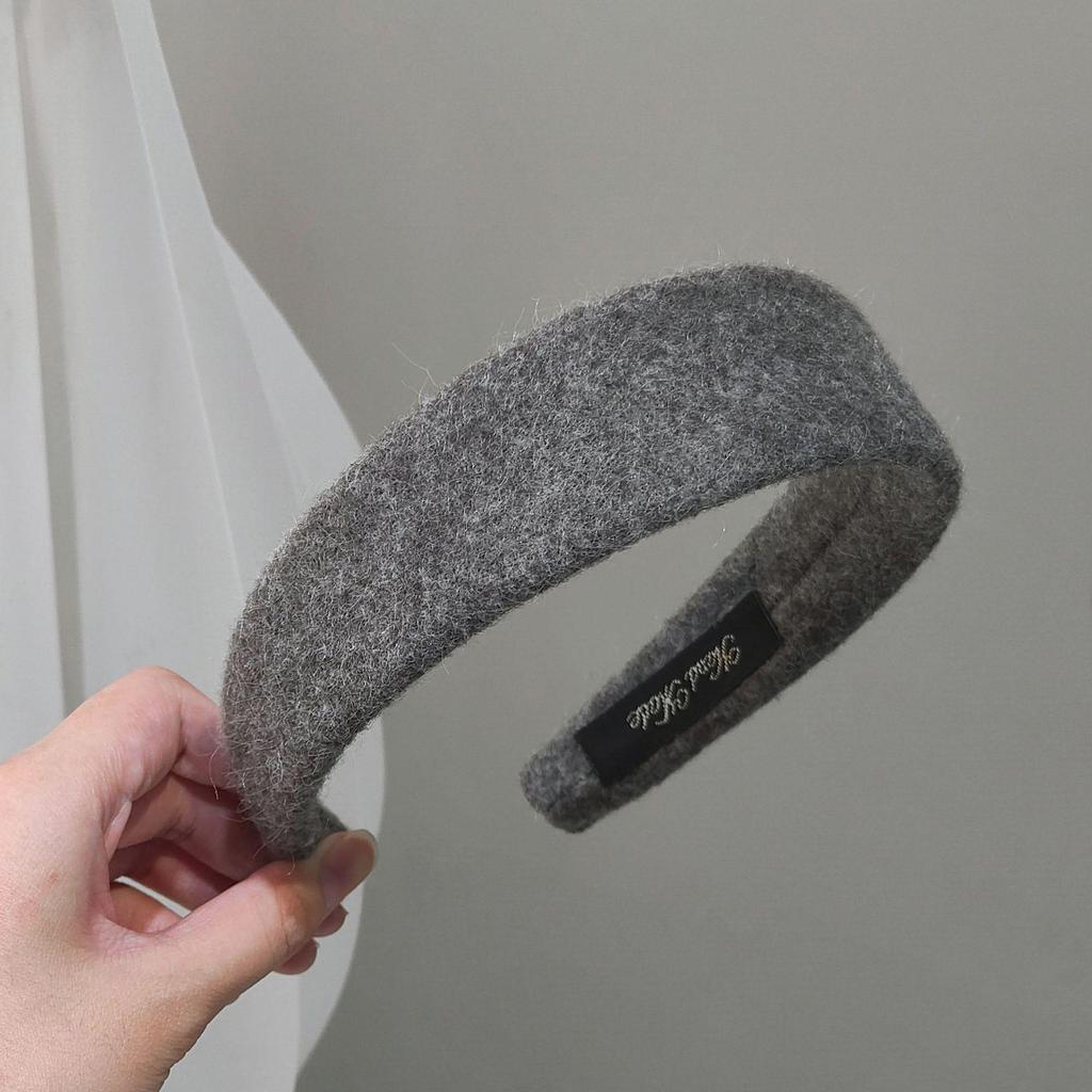 Autumn & Winter Woolen Wide-Brim Headband: Versatile, Fashionable Hair Accessory for Women