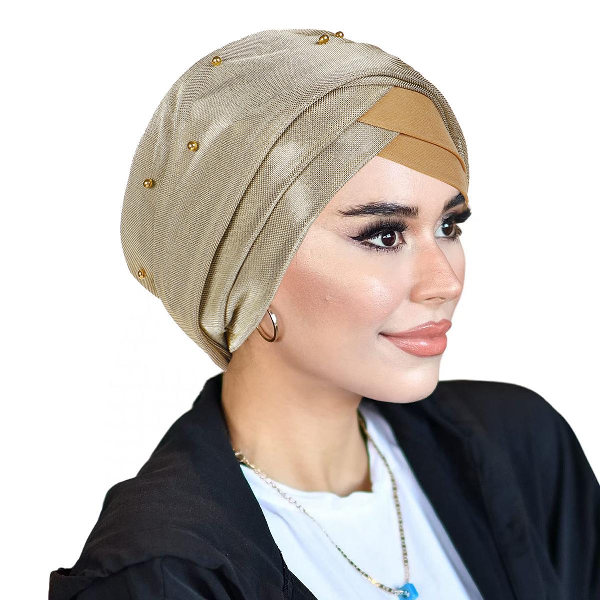 

Двухцветная шапка-платок с блестящими пайетками и шапка-тюрбан с бусинами