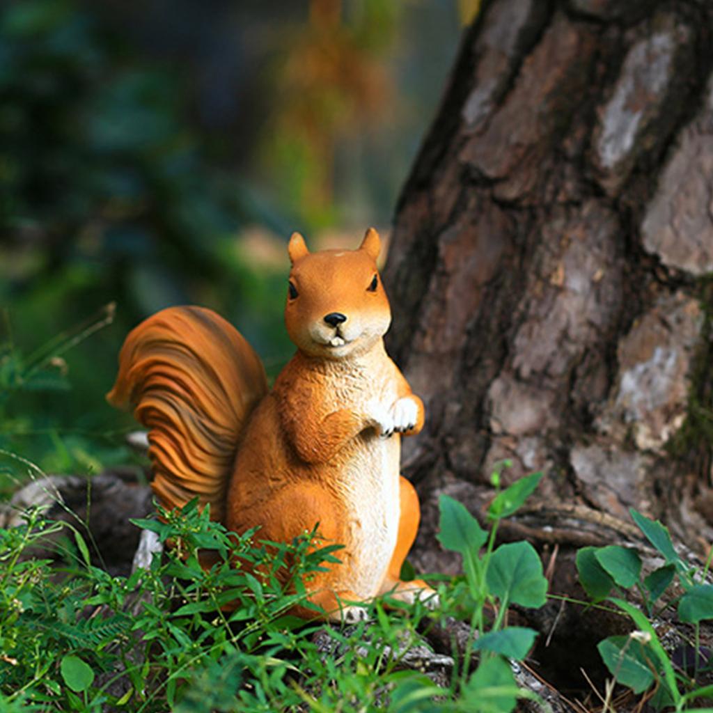Creative Craft Resin Squirrel Figurine Decoration Funny Squirrel Sculpture Statue Animal Collectible Figurines