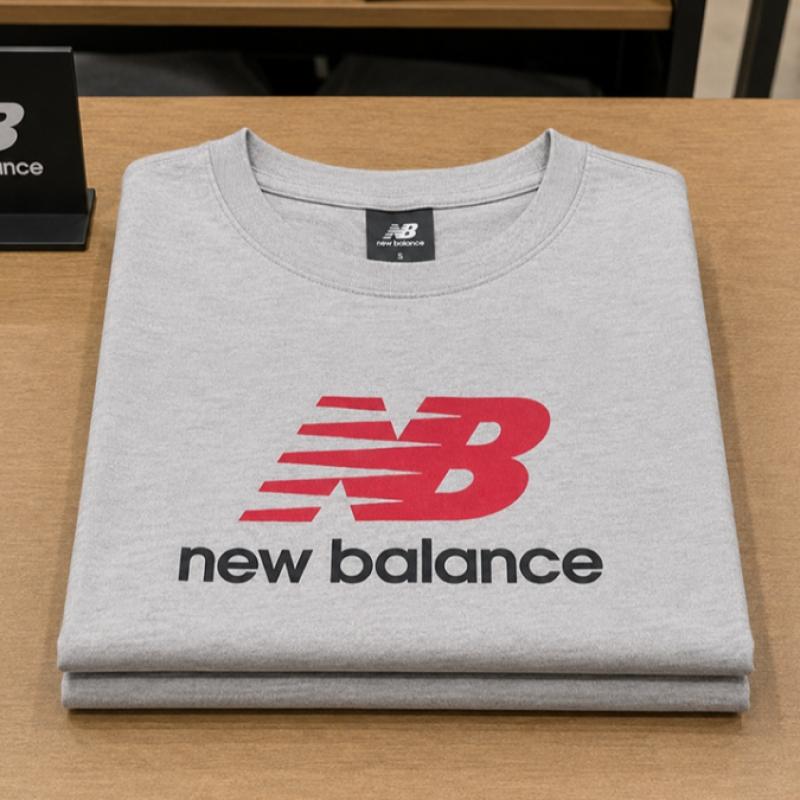 New Balance Men S aThleTicS Logo ShorT Sleeve T ShirT Grey mT51500 Ahh