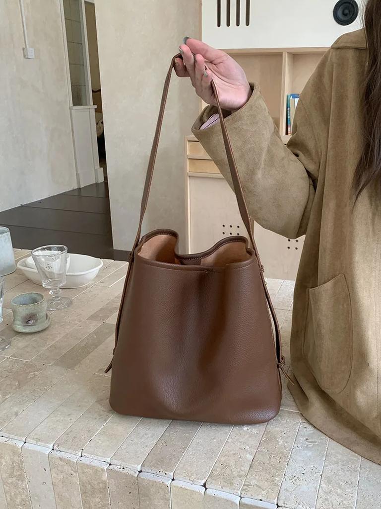 Vintage Große Kapazität Damen Beutel Schultertasche als Pendler Weiches PU Damen Umhängetasche Einfache Retro Damen Tote Handtaschen