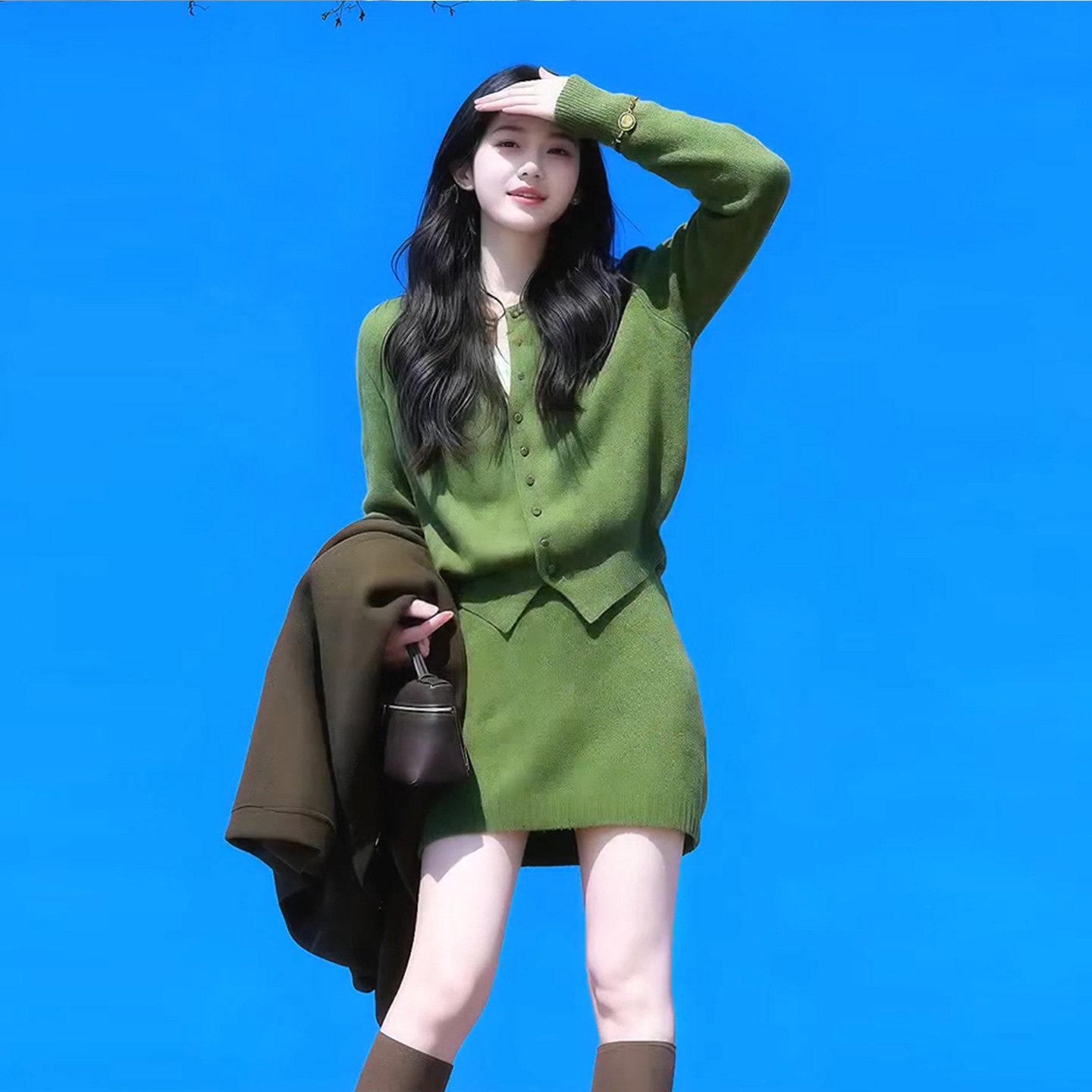 

Korean Style Spring Outfit: Green Knitted Cardigan & Skirt Two-Piece Set for Women S (up to 98 lbs) (Upgraded Fabric)