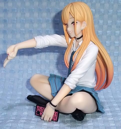 Den utkledningsdukken forelsker seg nuddelstopperfigur Kitagawa Marin