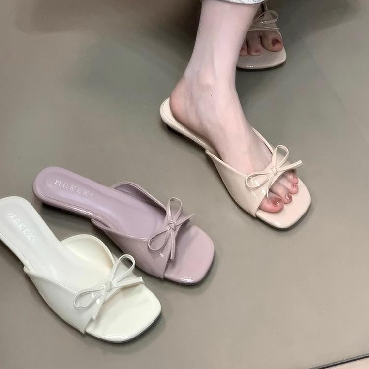 Low-heeled square-headed sandals, new fairy style in summer 2025, bow patent leather, cool slippers, and skirt