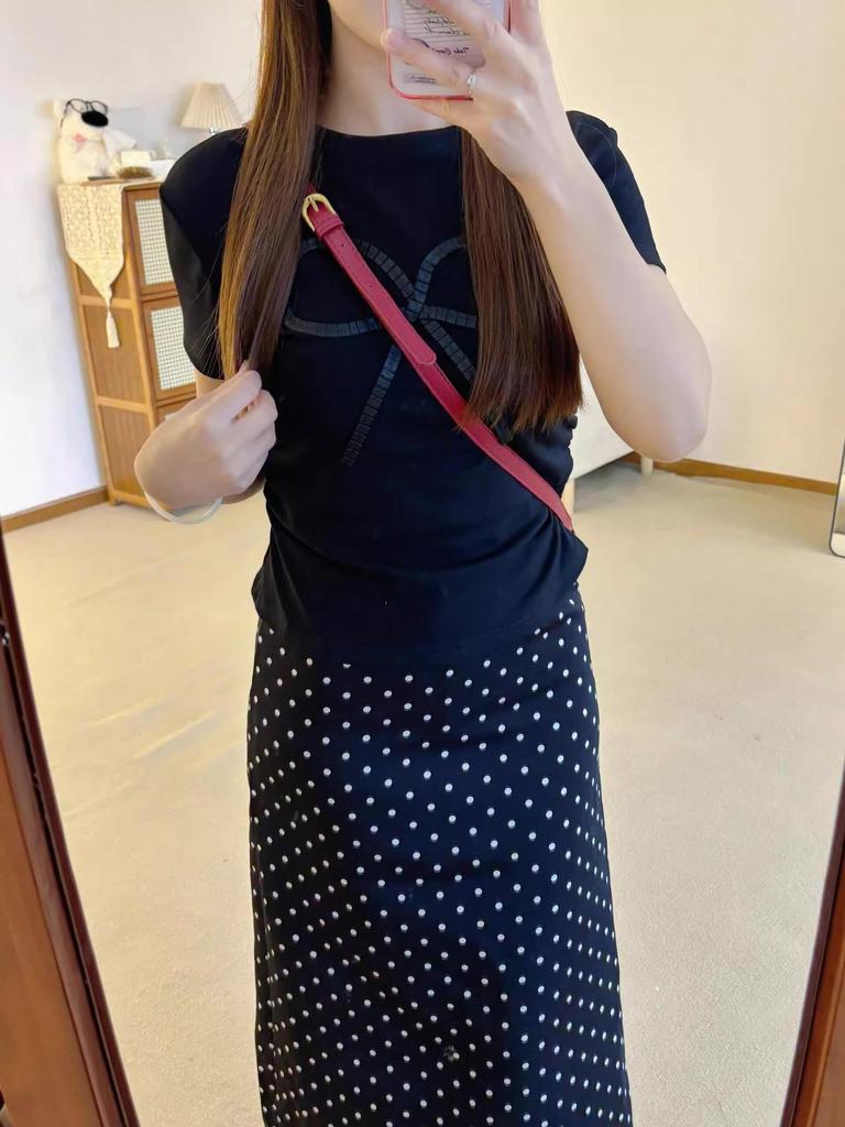 Plus Size Black Polka Dot A-Line Skirt for Pear-Shaped Women - Slimming Autumn Mid-Length Style