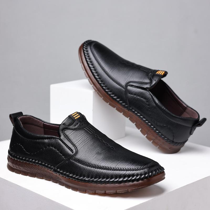 

Мужская обувь 2025 лето новая мужская повседневная кожаная обувь с одной ногой, подошва из говяжьей жилы, нескользящая и износостойкая, обувь для вождения для папы среднего возраста 44 чёрный
