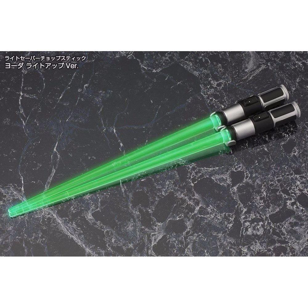 Star Wars Lichtschwert Essstäbchen – Yoda Edition, Abnehmbare Klingen, Offizieller Kotobukiya Import