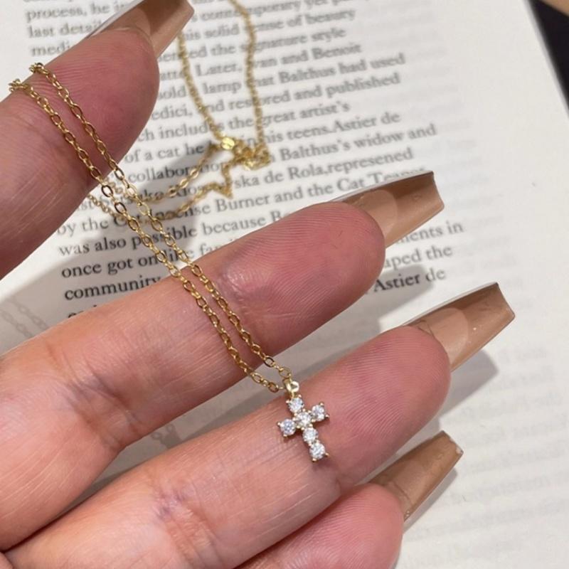 925 Sterling Silver Electroplated Real Gold Inlaid Zircon Cross Pendant Necklace for Women Fashionable Temperament Jewelry Gifts Silver