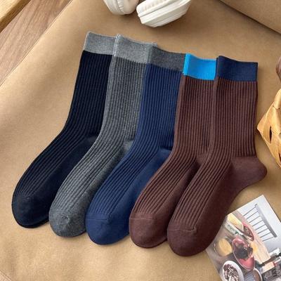 Damen Herbst und Winter Retro Stil Alles Passt Zusammen Nicht Beinlänge Lange Röhre Pile Baumwollsocken