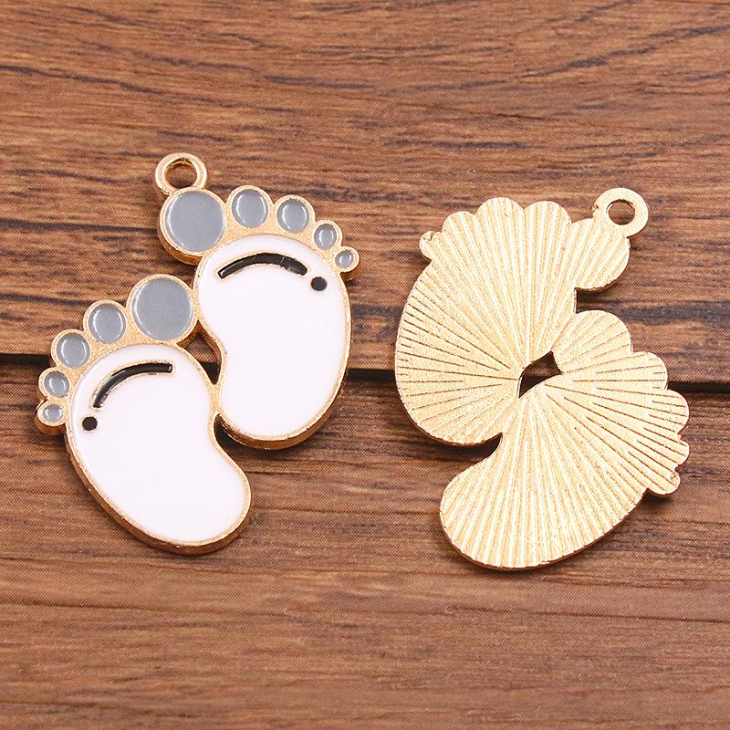 10Pcs 26 * 31mm DIY Cute Sole Pendant Accessories