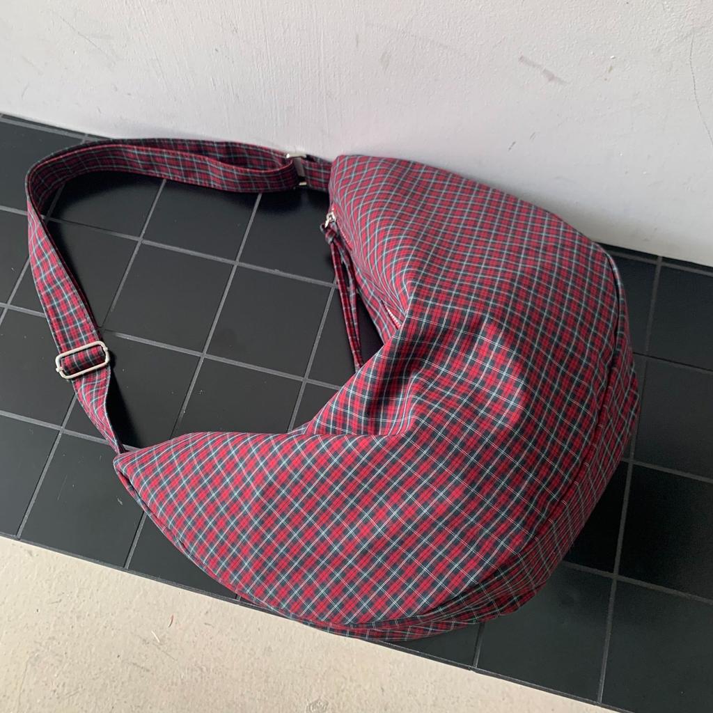 Vintage kostkované nylónové hobo tašky přes rameno pro ženy Lehká velkokapacitní crossbody taška Kostkovaná neformální tote cestovní tašky