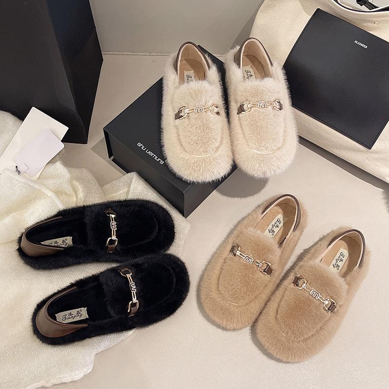 Mao Mao shoes women's outer wear 2025 new Doudou shoes winter plush popular warm plush shoes lazy shoes