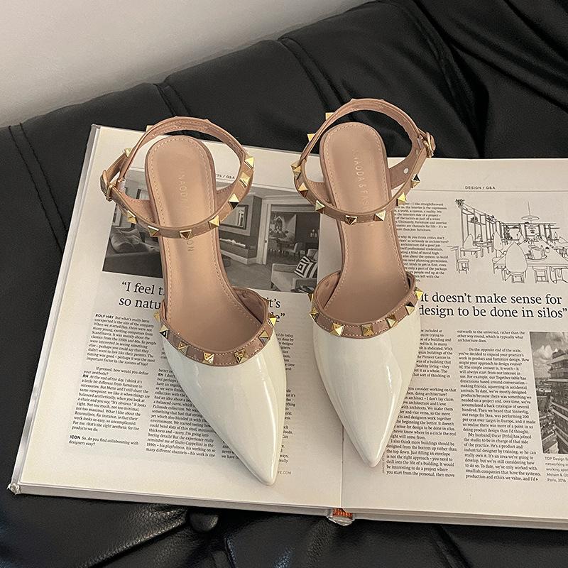 French temperament rivet thick heel pointed one-word buckle high heels women's summer fashion commuter bag head Roman sandals
