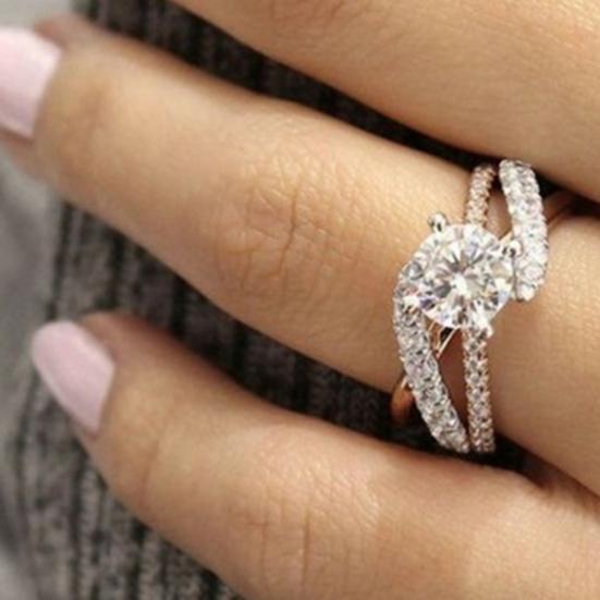 

Женское кольцо со стразами, инкрустированное полым пальцем, ювелирное предложение, свадебный подарок