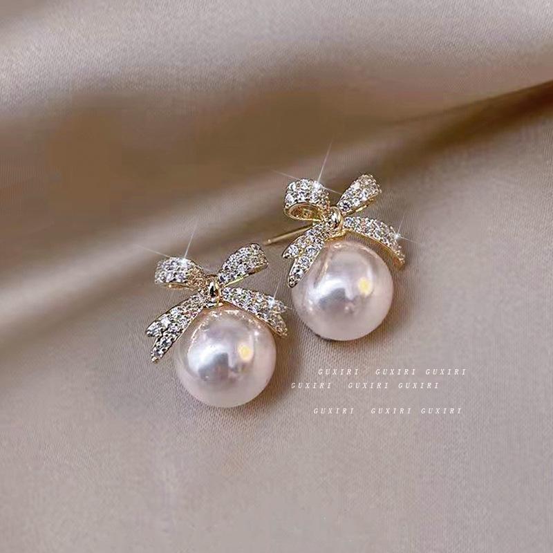 Elegant 2025 French Pearl Earrings for Women - Unique, High-End Design