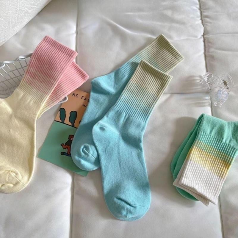 3Pairs Set Women Socks Gradient Color Socks Women's Mid-tube Ins Simple Candy Color Sox Fashion Spring And Autumn Cotton Socks