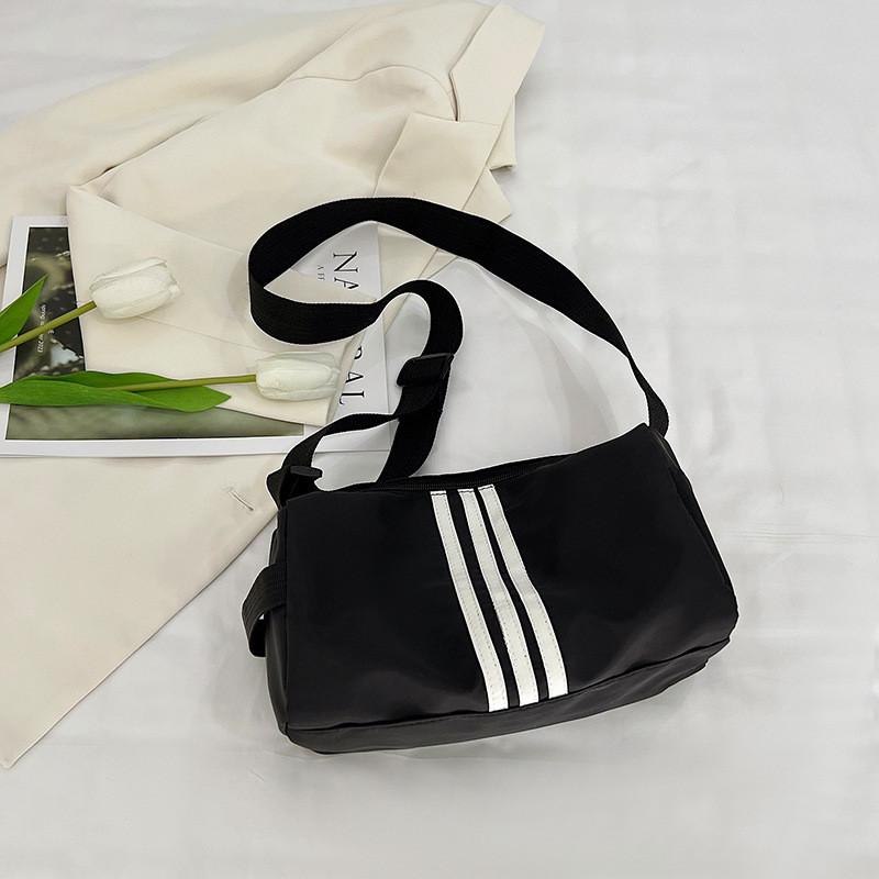 Stylish And Versatile Pillow Bag For Women With Trendy Shoulder Strap In Black Red Blue White