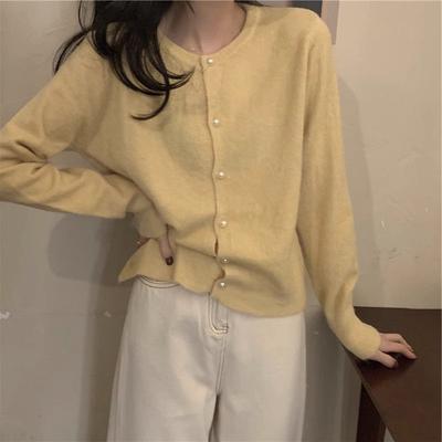 Einfarbig rundhals perlenknöpfe gestrickte strickjacke damen einfach vielseitig oberteil langarm damen frühling und herbst sanft und süß