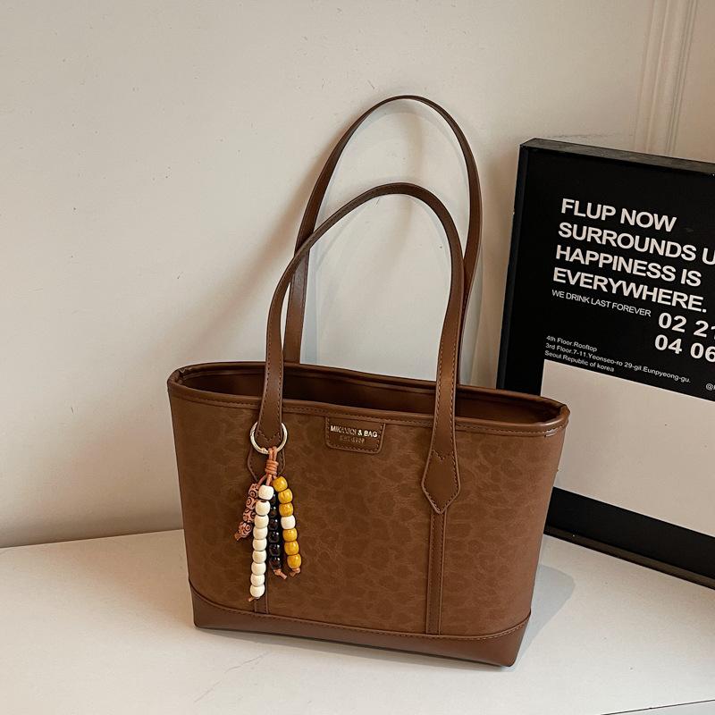 Retro Large Bag, Large-capacity Shoulder Bag, Underarm Bag, Commuter Tote Bag