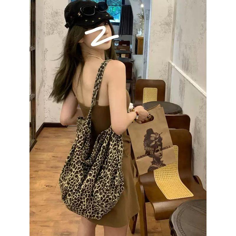 

2025 Retro New Arrival Niche Style Hong Kong Style Leopard Print Tote Bag Fashion Fancy Idle Style Large Capacity Shoulder Bag Bag Brown