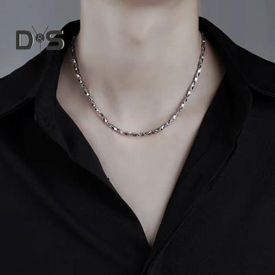 Men's Chain Necklace with Mobius Ring Thin Silver Chain Necklace with Lobster Clasp Hip-hop Jewelry Gift for Boyfriend