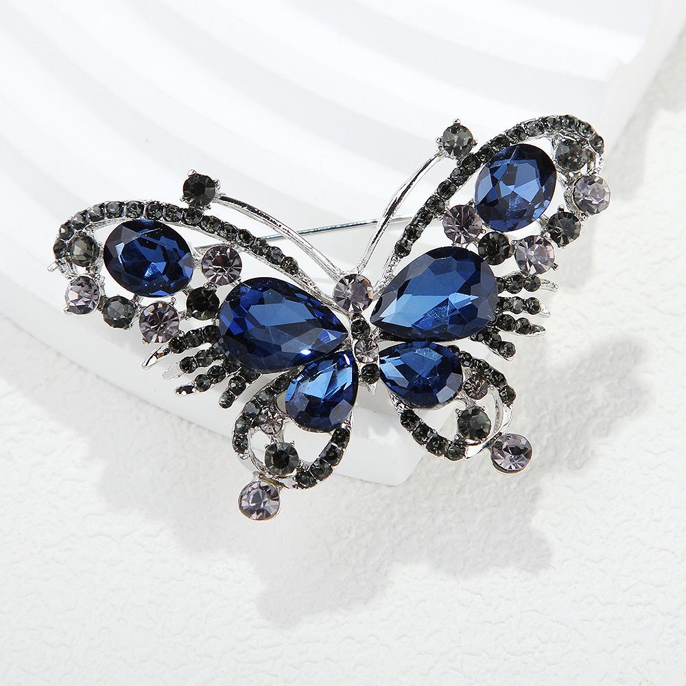 Fashion Crystal Butterfly Brooch Creative Hundred Matching Insect Pin Suit Sober and Fashionable Clothing Accessories Brooch Jewelry