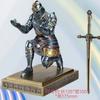 New executive knight pen holder creative pen holder office desk decoration pen holder birthday gift samurai simple