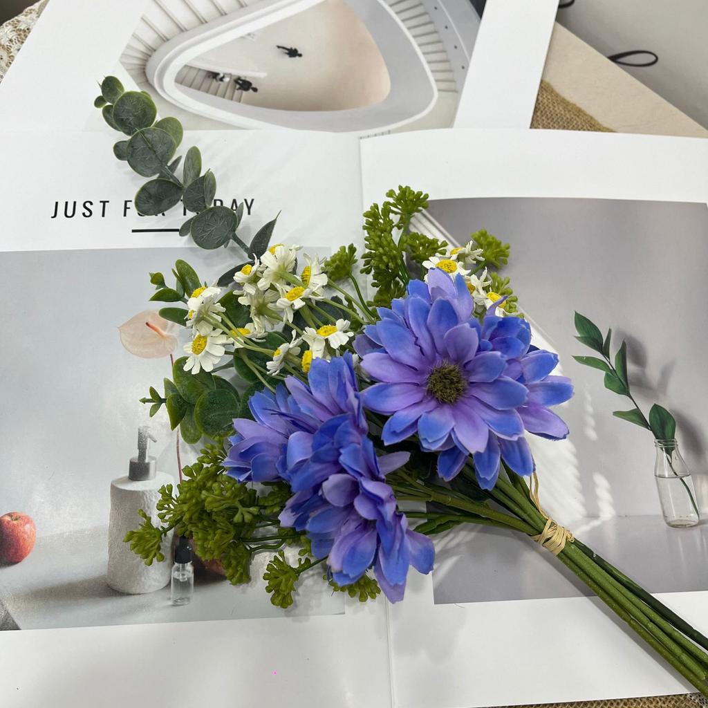 Simulated Daisy Bouquet Bottle Hand Tied Flower Table Bouquet Fake Flowers Bride Holding Flowers Photography Props Silk Flowers