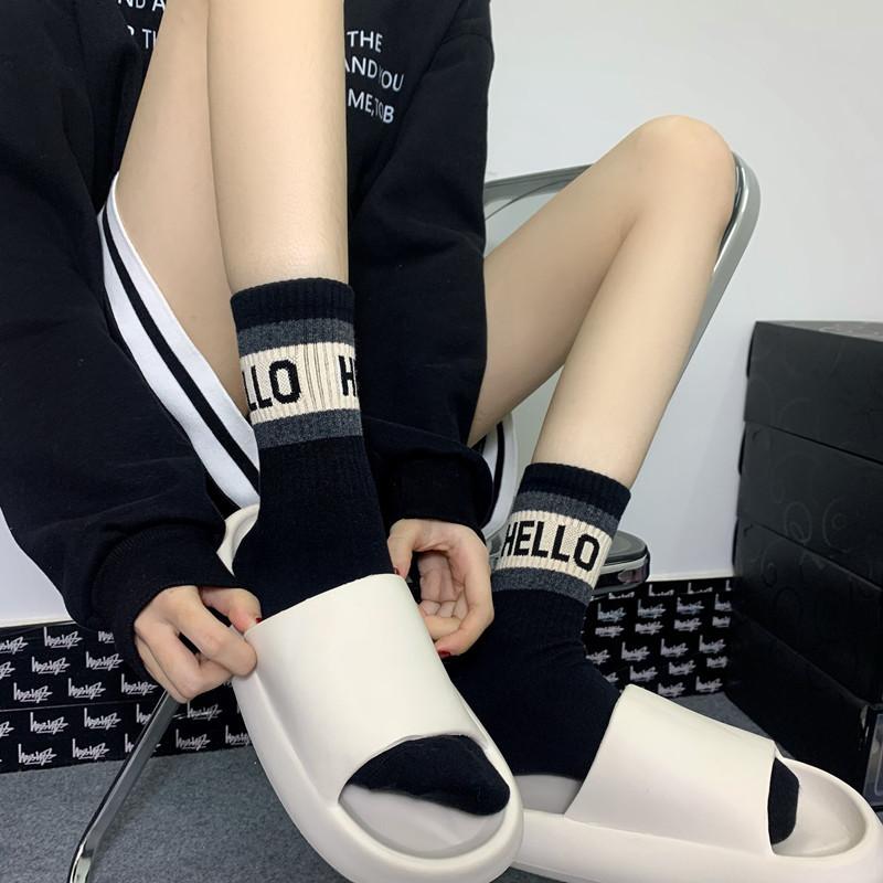 

Tide Brand Hello Alphabet Socks Sports Medium Tube Socks Simple Striped Skateboard Socks Sweat-Absorbing Cotton Stockings One size чорний