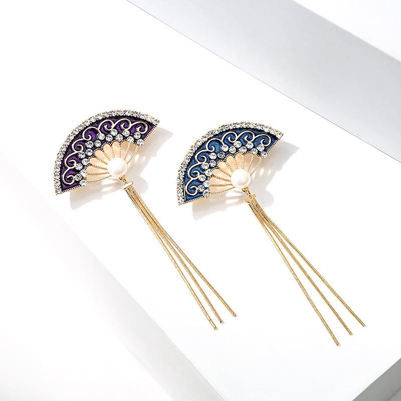 Fan tassel brooch, female personality and charm, enamel diamond-encrusted brooch, Korean style fashionable corsage